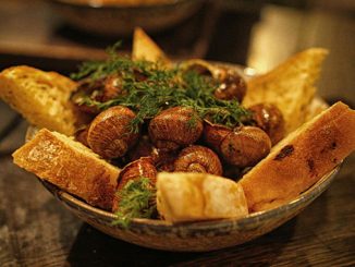 Masakan escargot dari Perancis yang terkenal di dunia kuliner yang dapat dengan mudah dimasak di rumah dengan alat dan bahan yang ada
