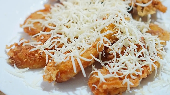Cemilan gorengan favorit keluarga Indonesia ada pisang goreng keju, tempe mendoan, tahu crispy, hingga rolade daun singkong dan bakwan udang