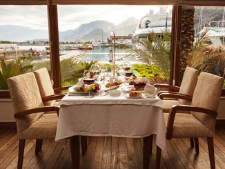 Ciri restoran pemanja mata yang menarik untuk dicoba dari arsitektur, fasilitas luar ruangan, hingga menu kuliner eksklusif