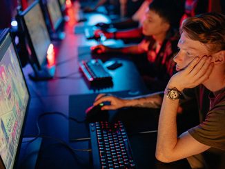 Aman main game online dengan cara mudah. Apa saja? Mulai dari melindungi data pribadi hingga awasi pembelian dalam game