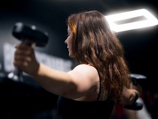 Member gym pemula dan panduan beradaptasi dengan lingkungan dan peralatan fitness sampai membangun kepercayaan diri